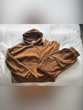 Cold Laundry Ribbed Hoodie and Jogger Set in Brown
